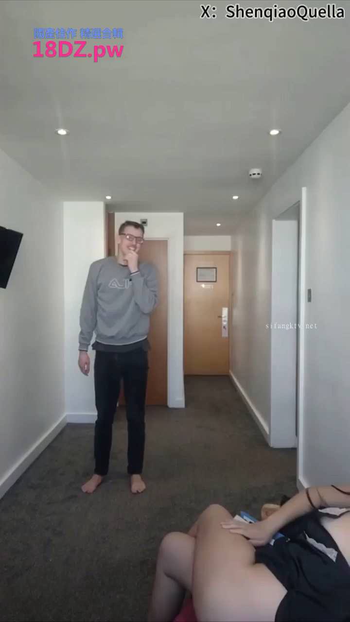 大陸電影裸替｜沈樵｜MissShen｜沈老師｜合輯Ⅰ穿高跟黑絲搔首弄姿道具自慰邀多位巨屌洋人寓所車輪戰等 07.mp4