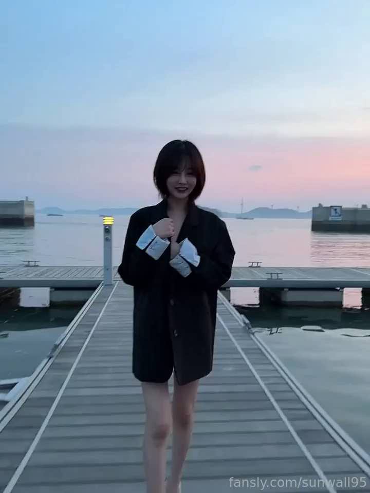 sunwall95 韩国前女团成员模特 ② Shared by Ch**To | PikPak
