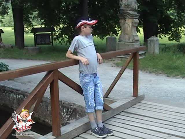 Newstar Robbie #2 - 008 - Walk.avi