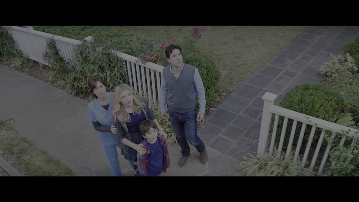 The.5th.Wave.2016.2160p.BluRay.REMUX.HEVC.DTS-HD.MA.TrueHD.7.1.Atmos-FGT.mkv