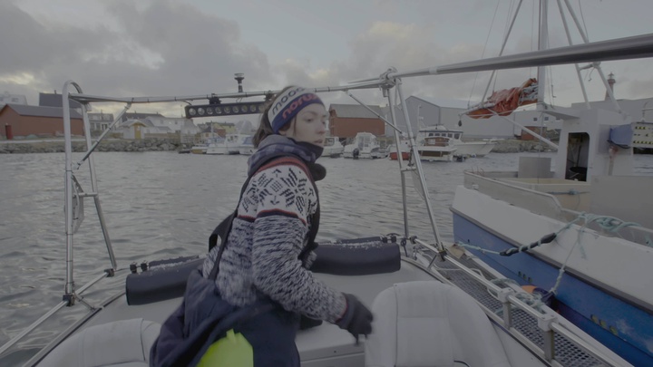 Blue.Planet.II.S01E07.Our.Blue.Planet.2160p.BluRay.REMUX.HEVC.DTS-HD.MA.5.1-FGT.mkv