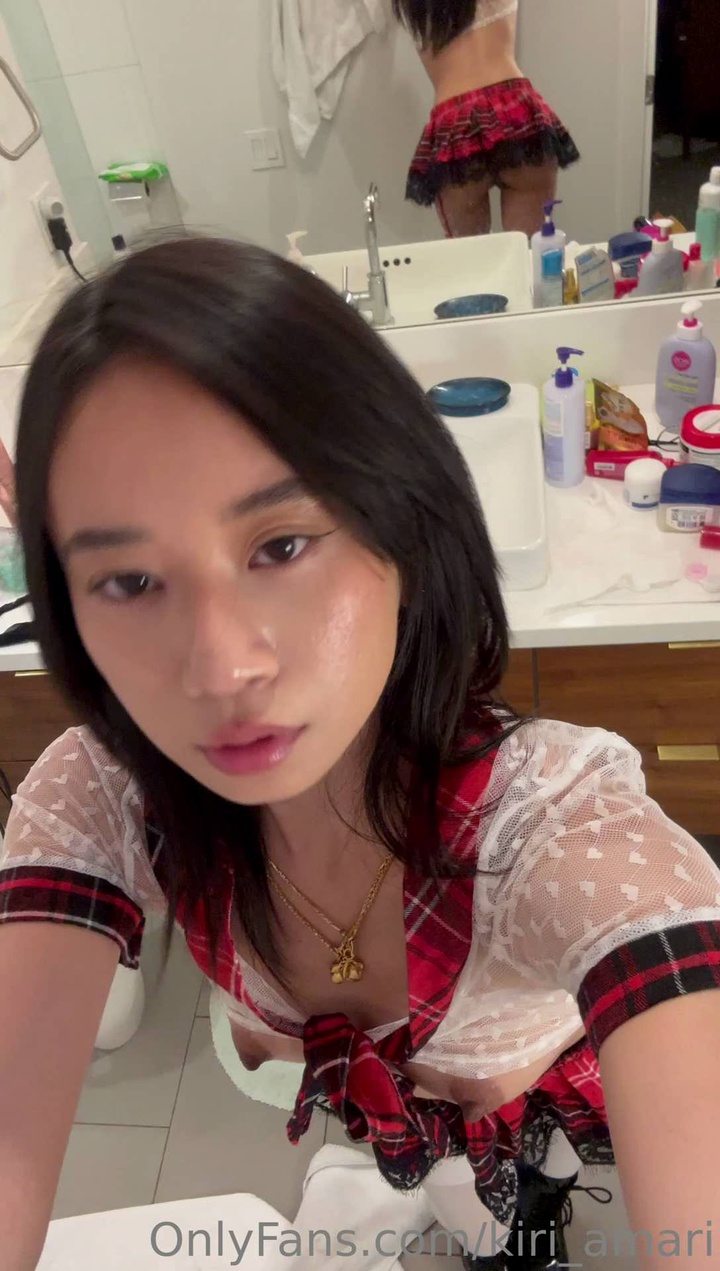 [Onlyfans.com] Kiri_Amari-062.mp4