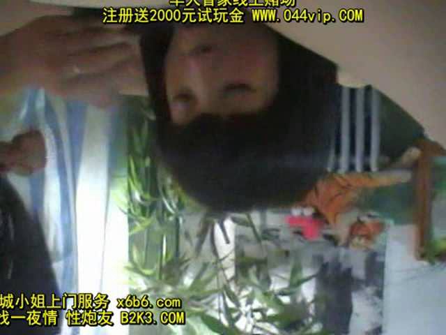 国内极品大奶少妇被人干的大奶随着节奏左右晃动很好看.mp4