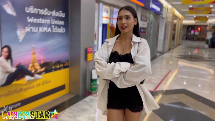 ladyboystar - fiaz - pulling a 19 yo horny thai ladyboy after her work HD.mp4