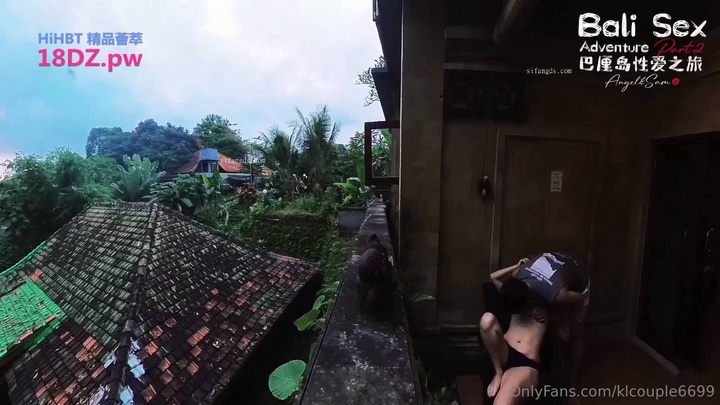 愛玩夫妻｜KLcouple6699｜換妻淫亂合輯Ⅶ 健身室吞舔肉棒口爆航拍陽台打炮 邀巨乳模特開房互換4P激烈抽插淫液氾濫等 02.mp4