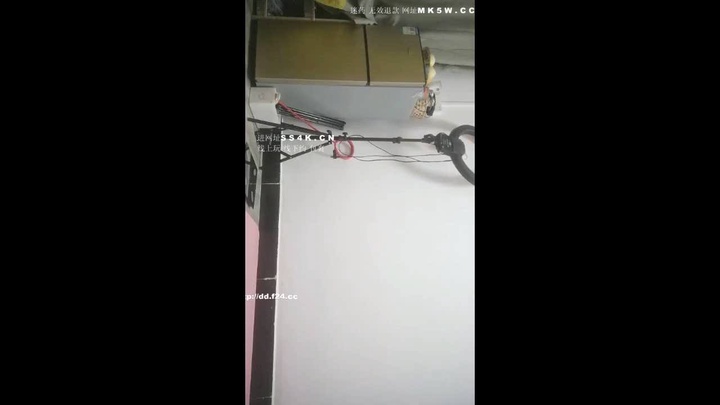 探花老馬出租屋現場直播高價約了個168cm大長腿打工妹子啪啪 互舔摳穴調情騎乘站立翹臀後入幹得直叫求饒.mp4